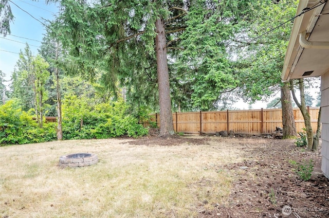 8618 94th St SW, Lakewood, WA 98498 - view of yard featuring an outdoor fire pit