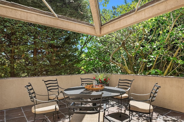 3103 Mount Rainier Dr S, Seattle, WA 98144 - view of patio