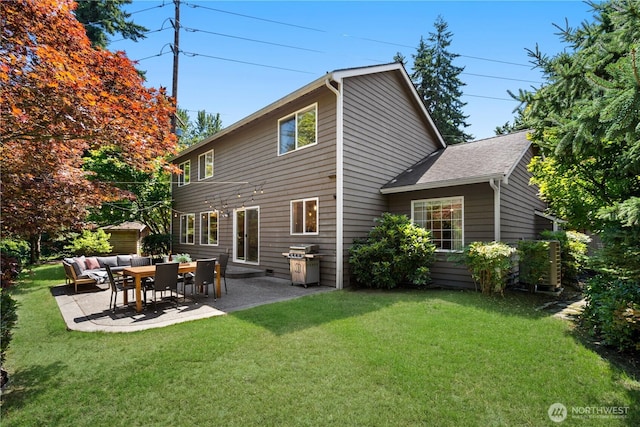 9220 NE 195th St, Bothell, WA 98011 - back of house featuring a patio area and a lawn