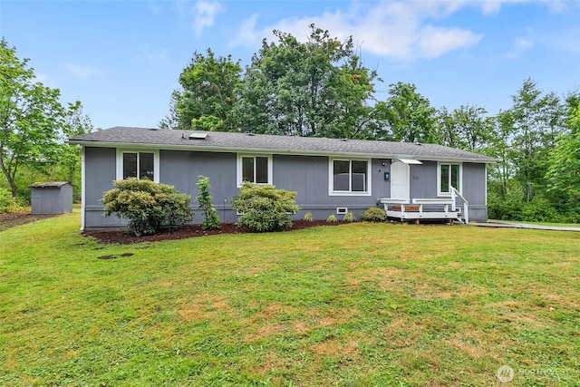370 Van Wyck Rd, Bellingham, WA 98226 - ranch-style house with a front lawn