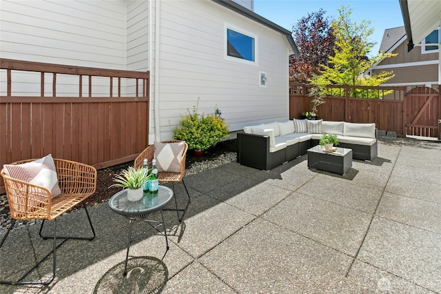 3419 NE Meadow Way, Issaquah, WA 98029 - fenced backyard with an outdoor living space, a patio area, and a gate