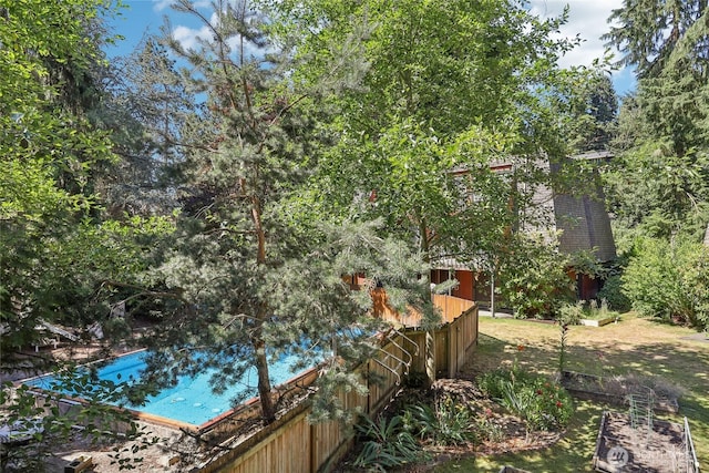 10765 Burke Ave N Unit 14, Seattle, WA 98133 - view of pool