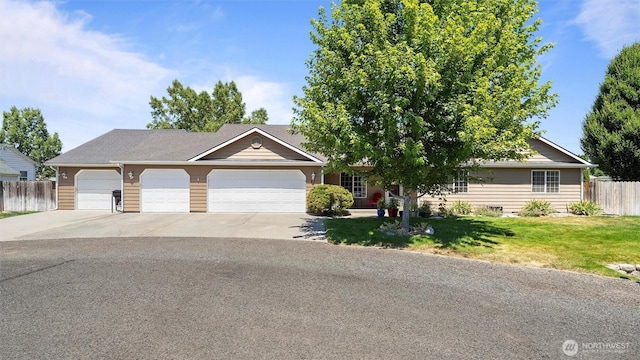 87 Sullivan Pl, Walla Walla, WA 99362 - view of front of property featuring driveway and a garage
