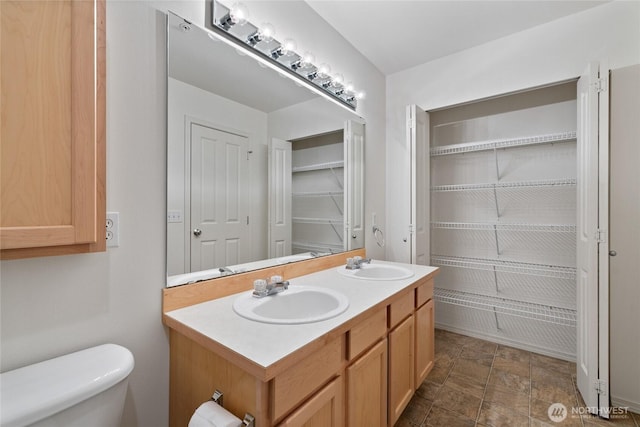 22532 43rd Ave S Unit 19-2, Kent, WA 98032 - bathroom with double vanity and a closet