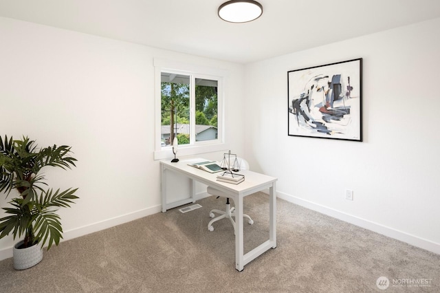 7502 117th Ave NE, Kirkland, WA 98033 - office area featuring light colored carpet
