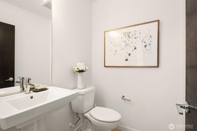 909 29th Ave S, Seattle, WA 98144 - half bath with a sink and toilet