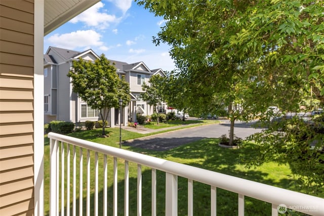 6125 Kennedy Ave SE Unit F7, Auburn, WA 98092 - balcony with a residential view