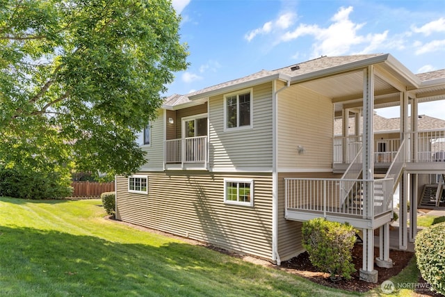 6125 Kennedy Ave SE Unit F7, Auburn, WA 98092 - back of house featuring stairs and a shingled roof