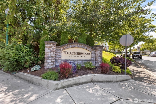 6125 Kennedy Ave SE Unit F7, Auburn, WA 98092 - view of community sign