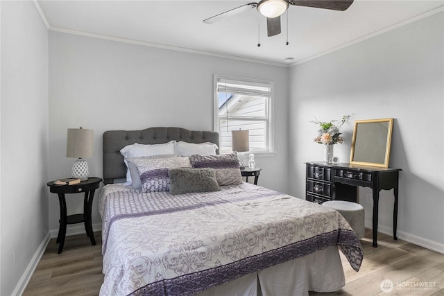 4840 E B St, Tacoma, WA 98404 - bedroom with light wood finished floors, crown molding, and a ceiling fan