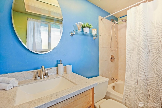 5428 172nd St SW, Lynnwood, WA 98037 - bathroom with vanity and shower / tub combo
