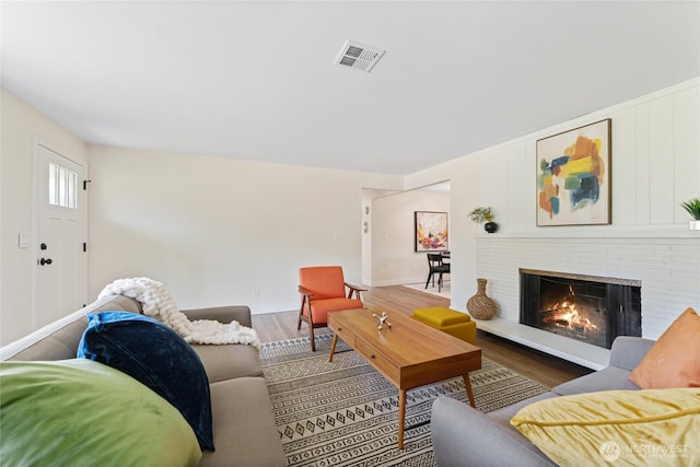 22720 90th Ave W, Edmonds, WA 98026 - living area featuring wood finished floors and a fireplace