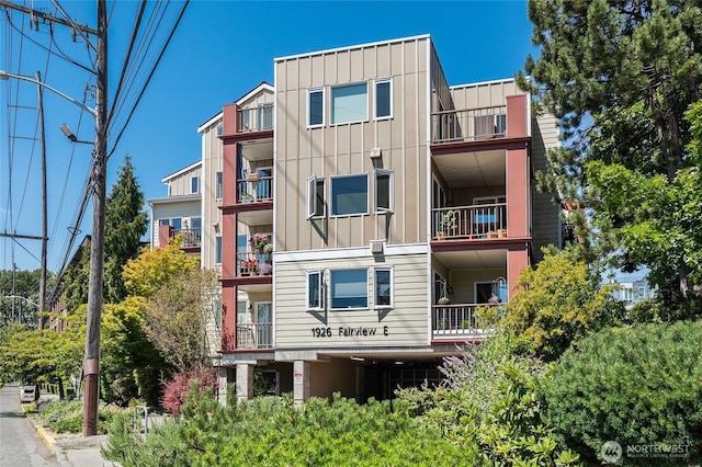 1926 Fairview Ave E Unit 307, Seattle, WA 98102 - view of apartment building / complex