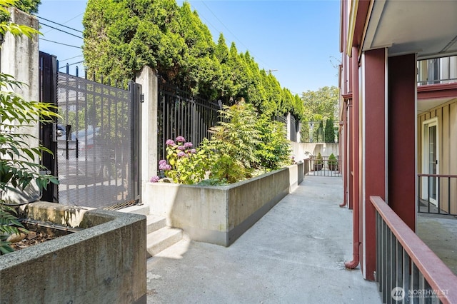1926 Fairview Ave E Unit 307, Seattle, WA 98102 - view of patio