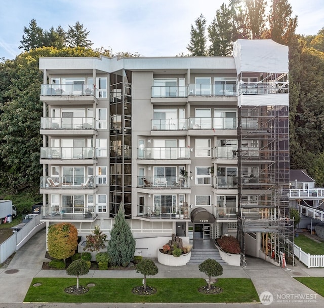 1300 Alki Ave SW Unit 100, Seattle, WA 98116 - view of apartment building / complex