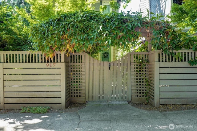 917 18th Ave Unit C, Seattle, WA 98122 - photo 2