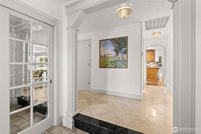 3322 Pacific Way, Longview, WA 98632 - corridor with arched walkways and decorative columns