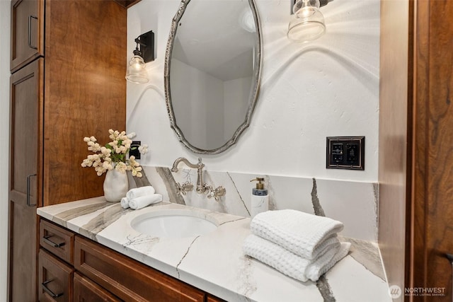 3322 Pacific Way, Longview, WA 98632 - bathroom featuring vanity