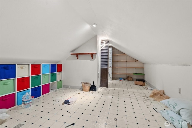 3322 Pacific Way, Longview, WA 98632 - additional living space with vaulted ceiling and tile patterned floors