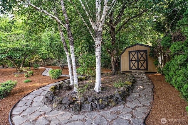3322 Pacific Way, Longview, WA 98632 - view of yard featuring a storage unit