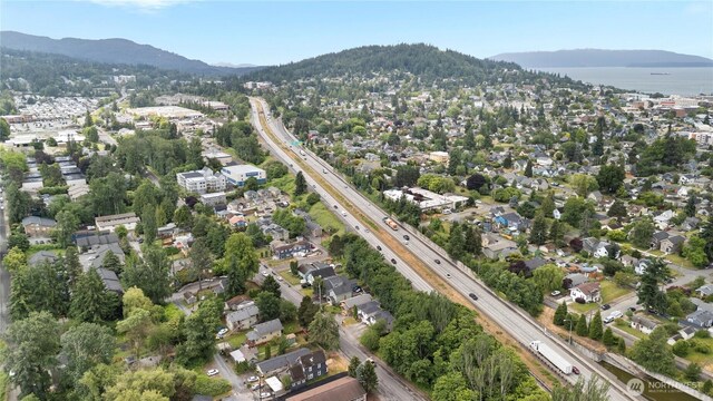 1625 Lincoln St, Bellingham, WA 98229 - aerial view of property and surrounding area with mountains