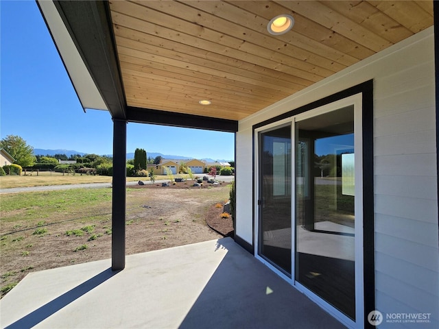 71 Falconcrest Ct, Sequim, WA 98382 - view of patio featuring a mountain view
