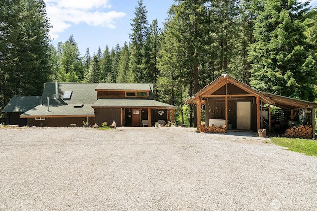 16845 Second Creek Rd, Leavenworth, WA 98826 - view of front of property featuring roof with shingles and driveway
