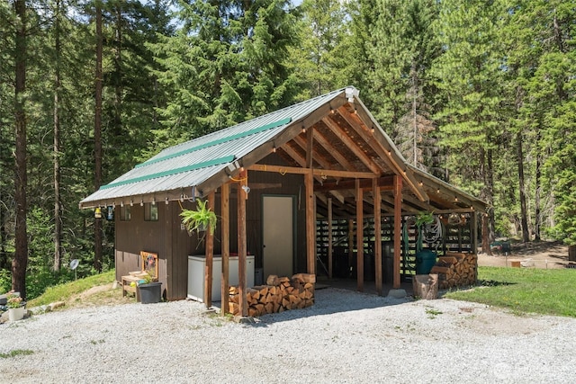 16845 Second Creek Rd, Leavenworth, WA 98826 - view of community with a view of trees, an outdoor structure, and a carport
