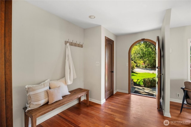 118 NW 132nd St, Seattle, WA 98177 - foyer featuring wood finished floors and baseboards