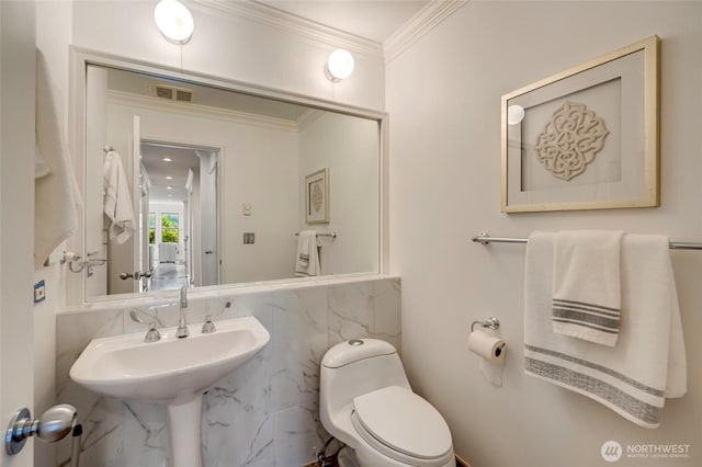 201 E Boston St Unit 2100, Seattle, WA 98102 - half bath with toilet and ornamental molding