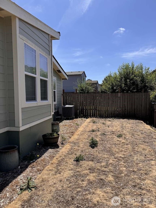 8839 Daffodil Ln SE, Olympia, WA 98513 - view of yard