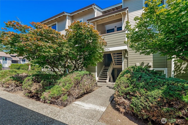 12504 NE 142nd Ln Unit C102, Kirkland, WA 98034 - view of property featuring stairway