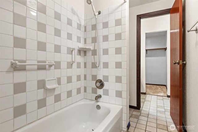 2621 Mountain View Ave W Unit 5B, Tacoma, WA 98466 - full bathroom featuring shower / washtub combination and tile patterned flooring