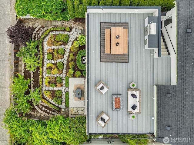 3865 46th Ave NE, Seattle, WA 98105 - aerial view of property and surrounding area