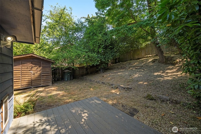 1524 30th Ave, Seattle, WA 98122 - fenced backyard with a storage shed and a wooden deck