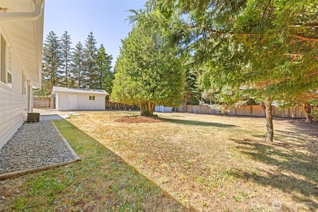 50 Steve Pl, Sequim, WA 98382 - fenced backyard with an outbuilding