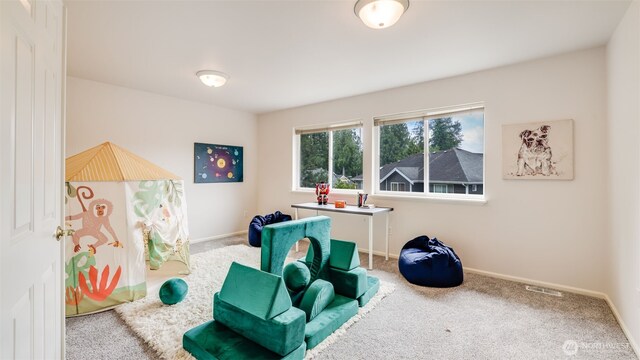 17303 SE 185th St, Renton, WA 98058 - sitting room with carpet