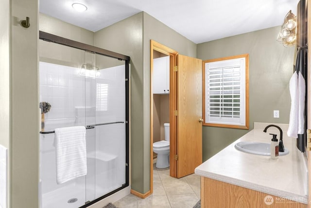 1307 Birchwood Dr, Everson, WA 98247 - full bath featuring a shower stall, vanity, and tile patterned floors