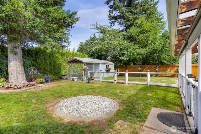 1307 Birchwood Dr, Everson, WA 98247 - fenced backyard featuring an outdoor structure