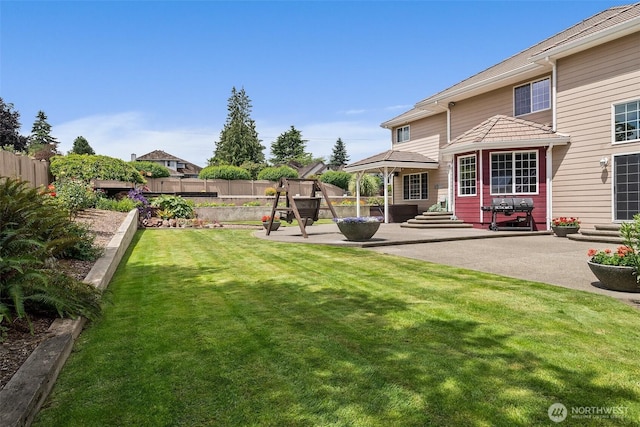 4618 51st Street Ct E, Tacoma, WA 98443 - view of yard featuring a patio and entry steps