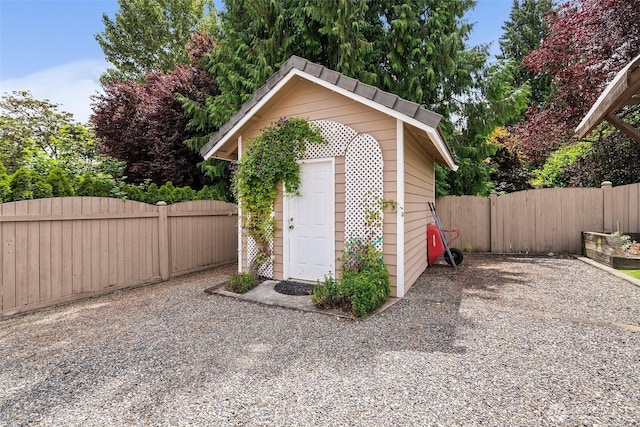 4618 51st Street Ct E, Tacoma, WA 98443 - view of outdoor structure featuring a fenced backyard