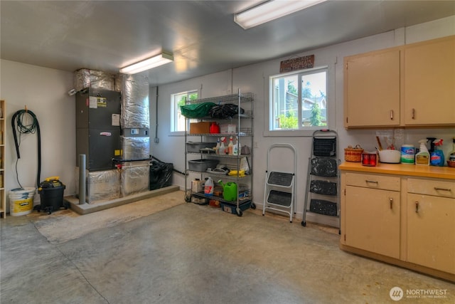 541 75th Way NE, Olympia, WA 98506 - garage with heating unit