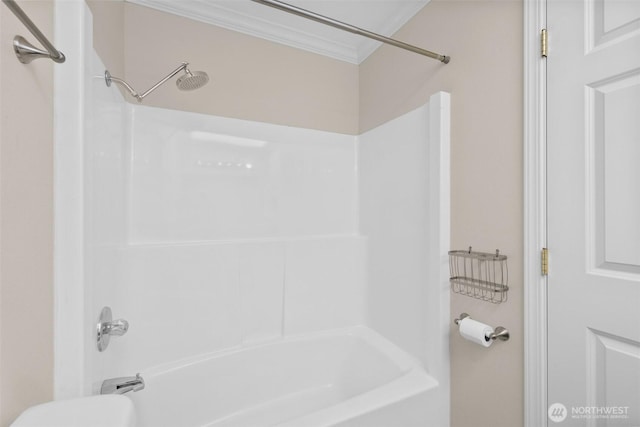 2512 Columbus Ave, Port Angeles, WA 98362 - full bath with crown molding and shower / tub combination