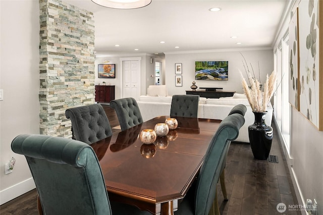 16671 SE 17th Pl, Bellevue, WA 98008 - dining area featuring ornamental molding, dark wood-style floors, and recessed lighting
