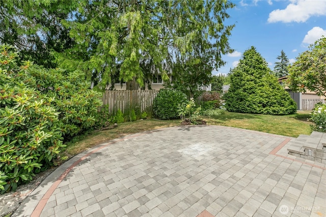 1023 144th Pl SE, Bellevue, WA 98007 - view of patio / terrace