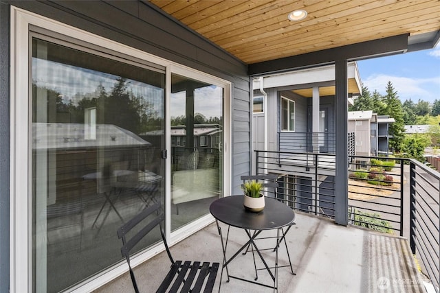9909 123rd Ln NE, Kirkland, WA 98033 - view of balcony