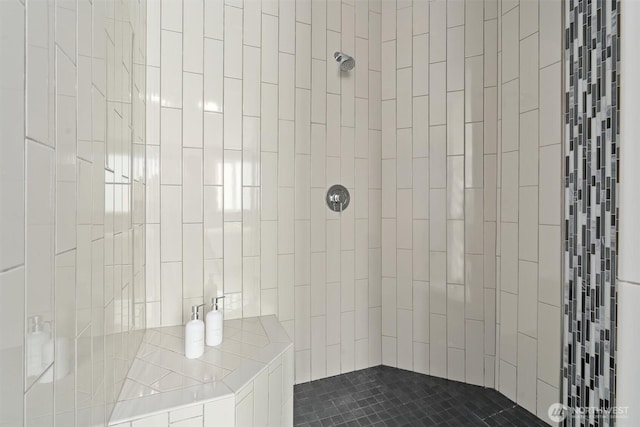 9909 123rd Ln NE, Kirkland, WA 98033 - bathroom featuring a tile shower