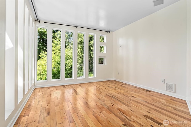 3915 Gilmore Rd, Everson, WA 98247 - unfurnished room with light wood-style floors