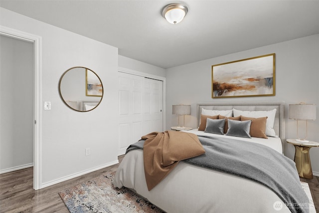 1713 S 30th St, Mount Vernon, WA 98274 - bedroom with wood finished floors and a closet