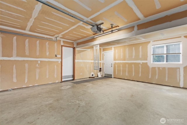 1713 S 30th St, Mount Vernon, WA 98274 - garage with a garage door opener